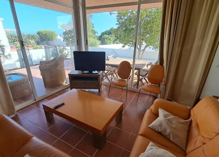 Casa Costa Volcan بيت للعطل